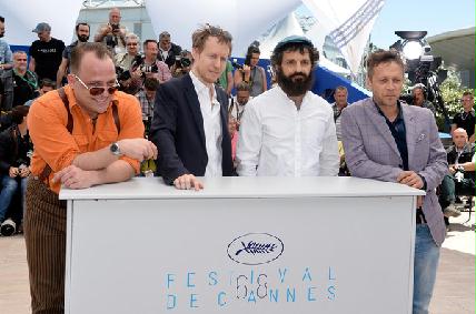Balról jobbra: Urs Rechn, Nemes Jeles László, Röhrig Géza és Molnár Levente Cannes-ban (Fotó: Pascal Le Segretain/Getty Images Europe)
