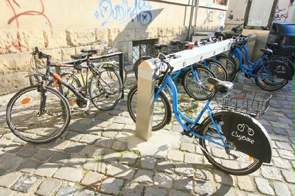 Mától már nem csak a saját, hanem az EU-s pénzekből  vásárolt bicikliket is használhatjuk - ROHONYI D. IVÁN